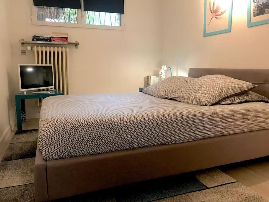 Appartement Cosy, Independant Avec Jardin Meudon Kültér fotó