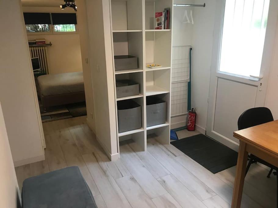 Appartement Cosy, Independant Avec Jardin Meudon Kültér fotó